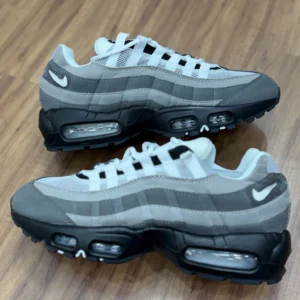 Air Max 95 Cinza Claro