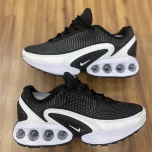 Air Max DN Preto Branco